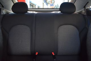 Mercedes-Benz Clase C 2005