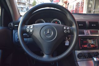 Mercedes-Benz Clase C 2005
