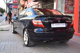 Mercedes-Benz Clase C 2005