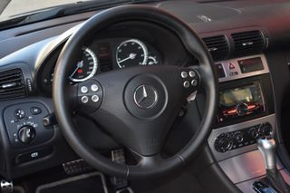 Mercedes-Benz Clase C 2005