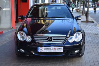 Mercedes-Benz Clase C 2005