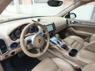 Porsche Cayenne 2012