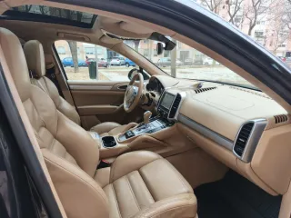 Porsche Cayenne 2012