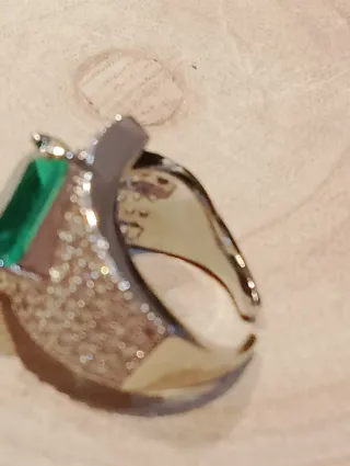 Anillo Pabe Luxury con Esmeralda