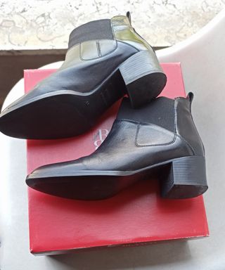 Botines piel negros talla 38