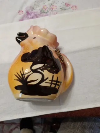 Caraffa vintage in ceramica arancione rosata