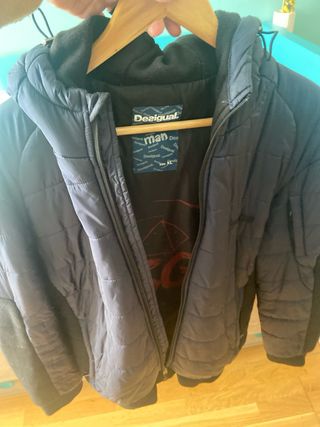 Cazadora Desigual azul acolchada