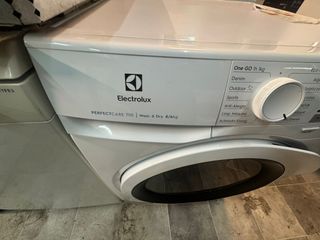Lavadora-Secadora Electrolux 8kg/6kg 1600 RPM