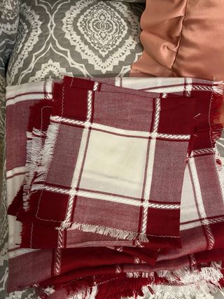 Mantelería cuadros roja y blanca