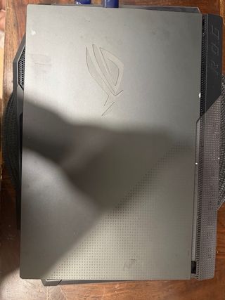 Portátil ASUS 8 cores 144Hz