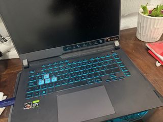 Portátil ASUS 8 cores 144Hz