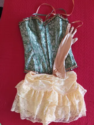 Disfraz Corsé y Falda Encaje