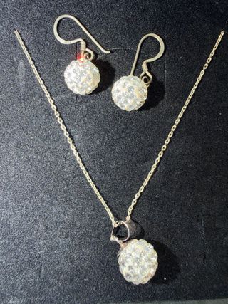 Conjunto Plata Pendientes y Colgante Bolas