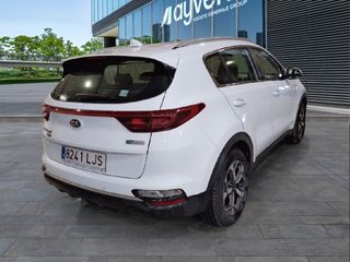 Kia Sportage 1.6 MHEV Business 4x4 100 kW (136 CV)