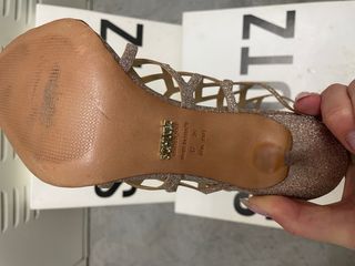 Sandalias Schutz Talla 39 Doradas Purpurina