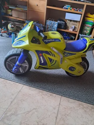 Moto infantil Juguettos.com