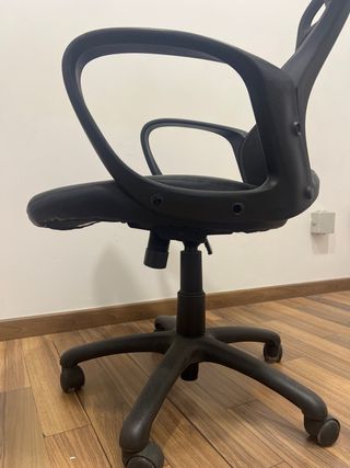 Silla de escritorio negra