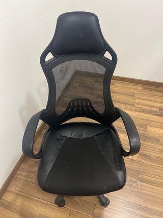 Silla de escritorio negra