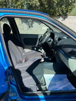 Renault Clio 2004 MANDO VIDEOS