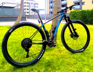 MERIDA BIG NINE 5000.