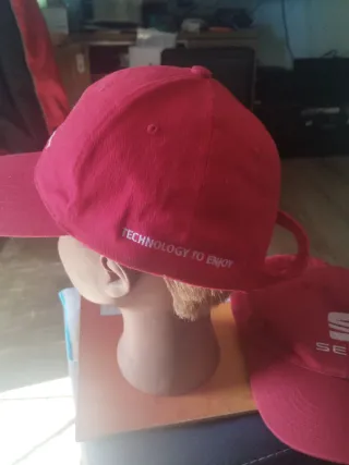 2 Gorras Seat Rojas