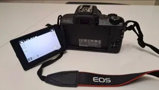 Canon EOS M50 Mirrorless como nova