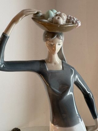 Figura Nao Lladro Campesina con Cabra