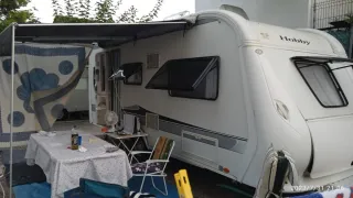 Caravana Hobby 495 en perfecto estado