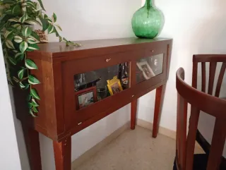 Mueble de salón de madera