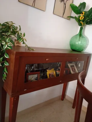 Mueble de salón de madera