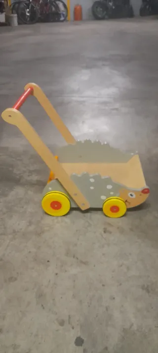 Andador bebé madera