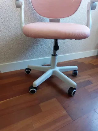 Silla de escritorio rosa