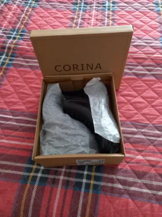 Botines burdeos talla 37,con cremallera, preciosos