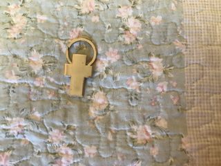 Llavero o colgante en forma de Cruz