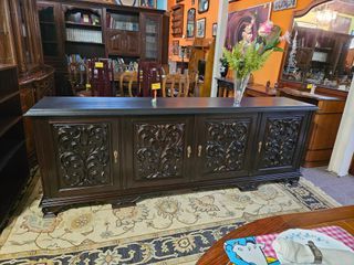 Aparador antigo em madeira restaurado