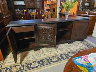 Aparador antigo em madeira restaurado