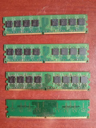 4 Memorias RAM Hynix 1GB DDR2
