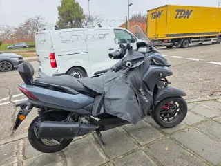 Yamaha Tricity 300 - Matriculada 2023. 14950 km