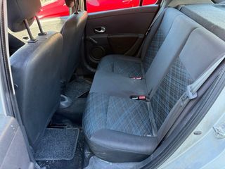 Renault clio 110,000 kilómetros