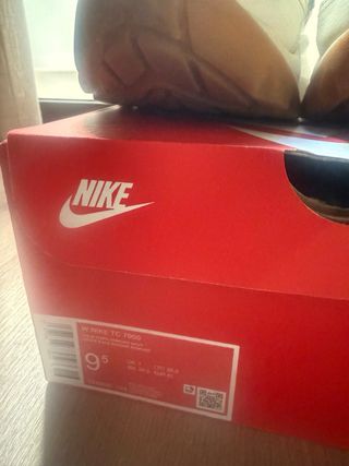 Zapatillas Nike Beige y Verde Militar