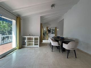 Chalet en alquiler en Elviria en Marbella