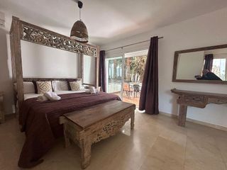 Chalet en alquiler en Elviria en Marbella