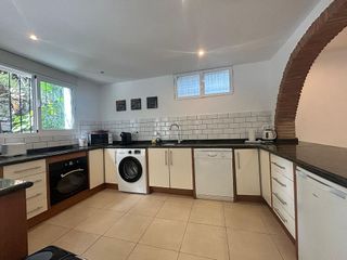 Chalet en alquiler en Elviria en Marbella