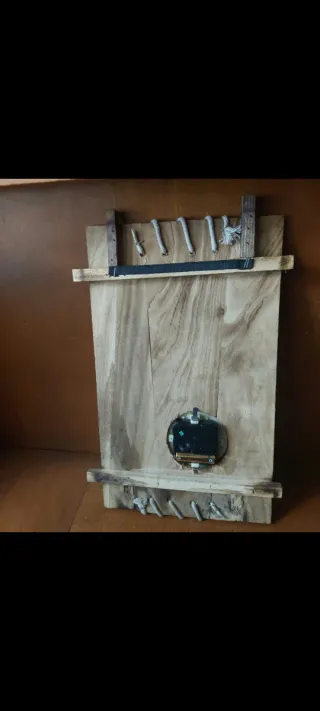 Reloj de pared rústico madera y metal