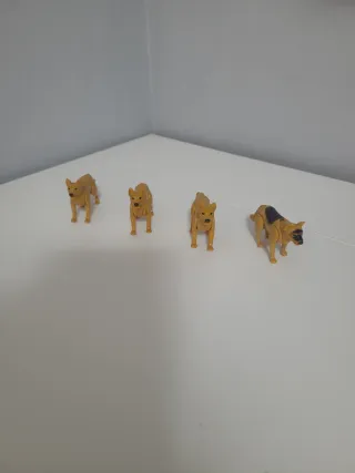 4 Figuras de Perros Playmobil