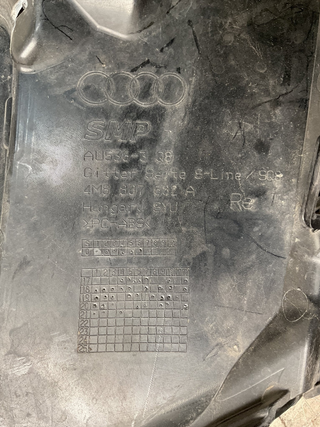 Rejilla dcha Paragolpes delantero Audi SQ8 2019