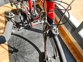 Bicicleta Carretera WST + Rodillo Inteligente