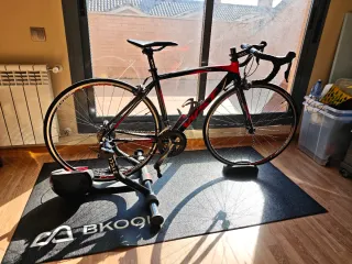 Bicicleta Carretera WST + Rodillo Inteligente