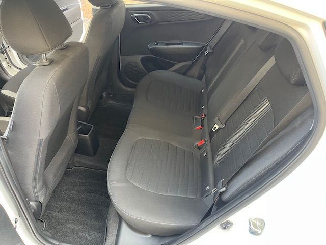 Hyundai i10 2021. 26.000 KM