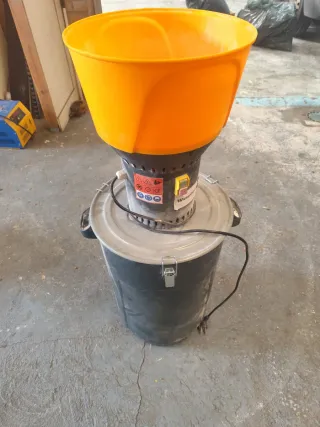 Molinillo/Trituradora de cereales